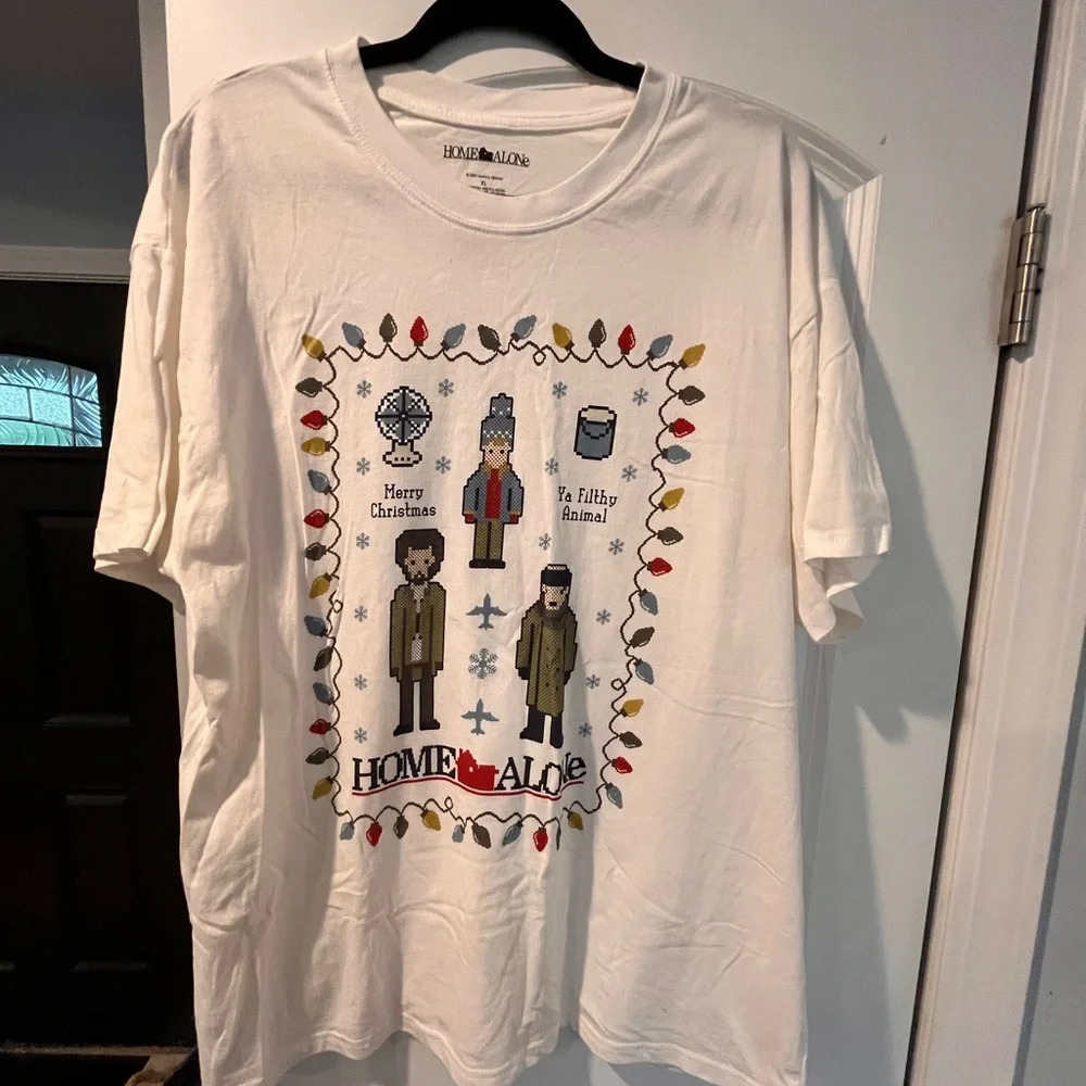 Home Alone Christmas T-Shirt - XL